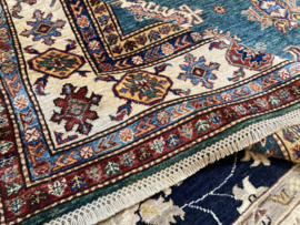 Perzisch: Feraghan tapijt maat: 241X179