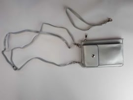 Telefoontasje zilverachtig licht grijs - telefoonzakje met dubbele riem