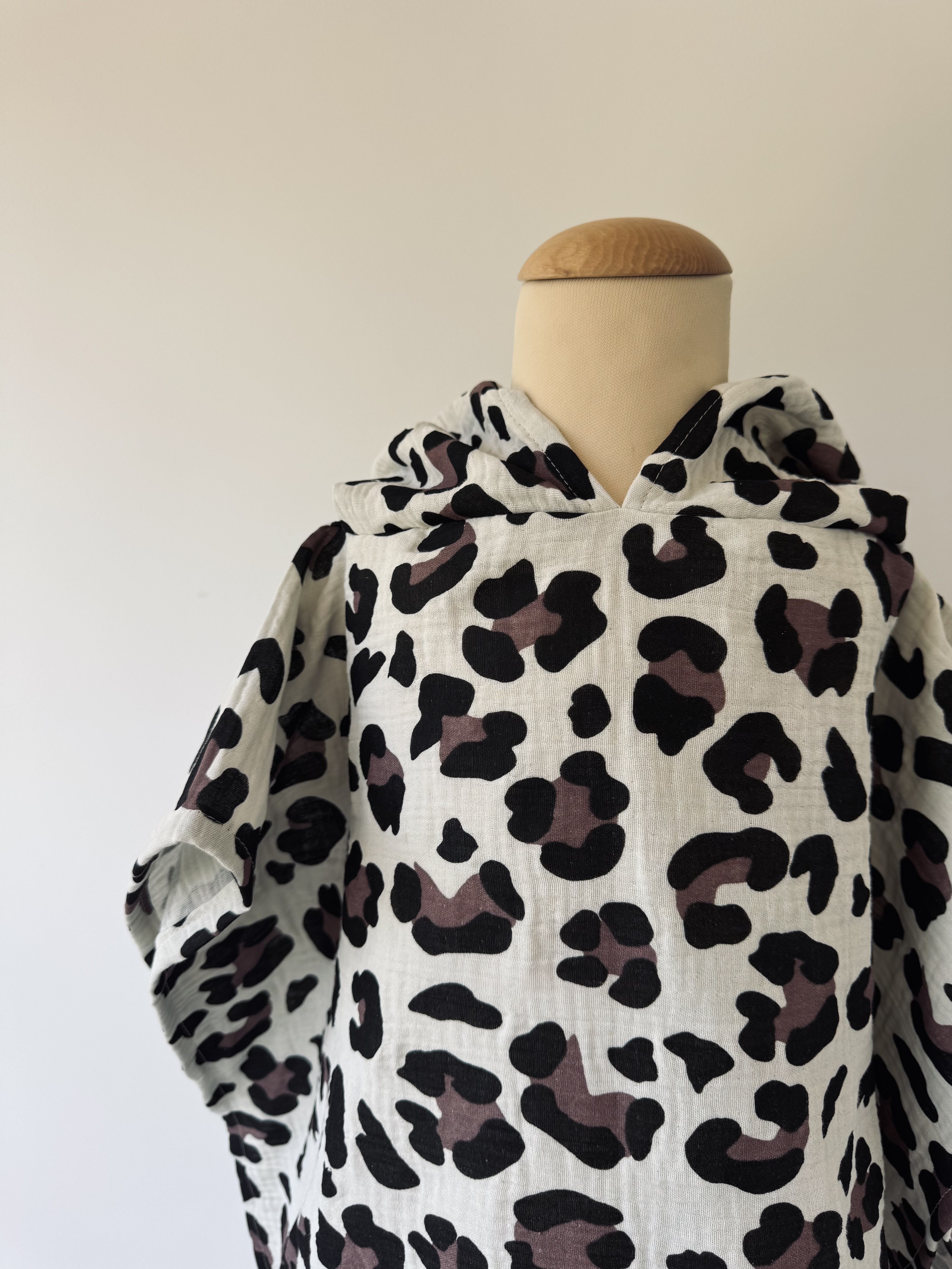 Huisje8 - Badponcho Leopard