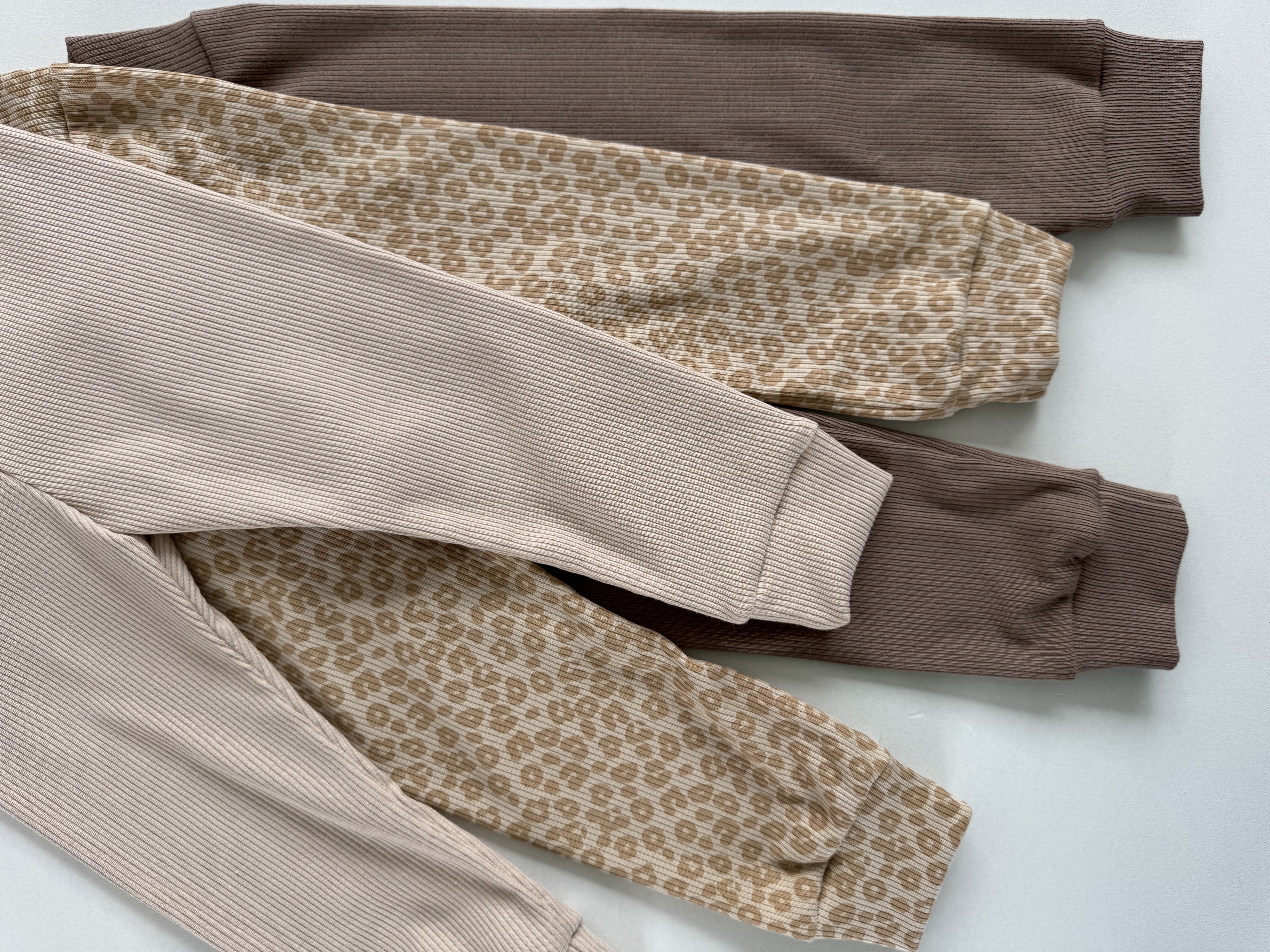 Huisje8 - Loungewear broek rib LEOPARD