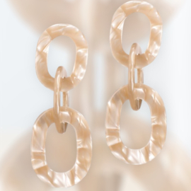 Oorbellen resin Camel