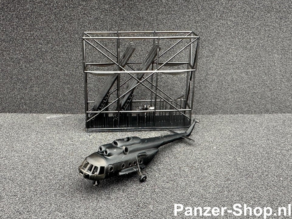 (TT) Mil Mi-8 Helikopter