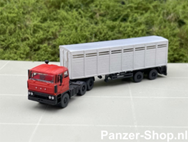 (N) DAF 2800, Tractor & Livestock Trailer