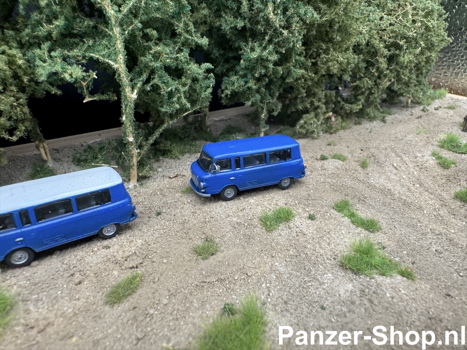 Barkas B1000 Bus (Blau) (TT Fertigmodell)