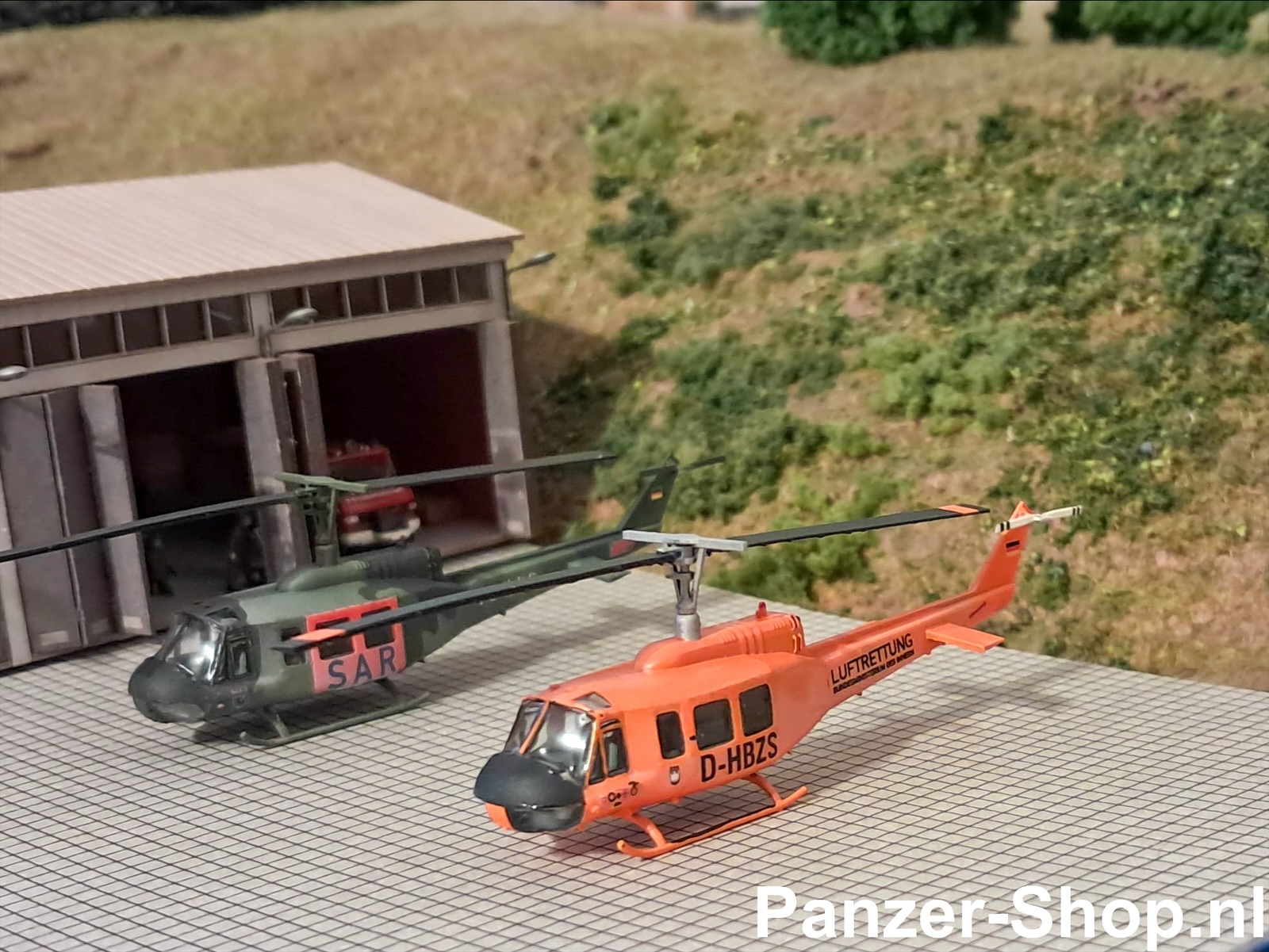 (TT) Bell UH-1D
