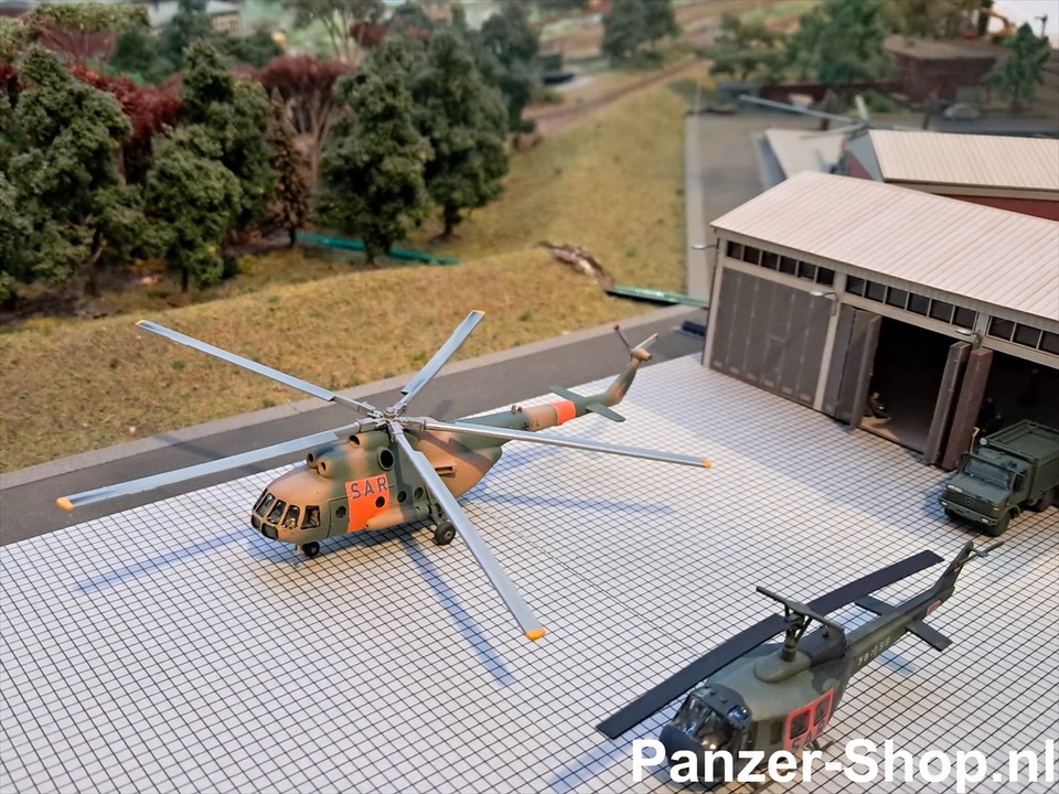 (TT) Mil Mi-8 Helikopter