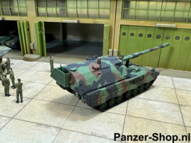 (H0) Panzerhaubitze 2000 NL (Unpainted Kit)