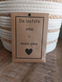 De leefste oma = mien oma