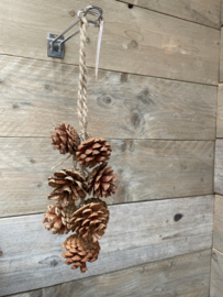 Back Zoo Nature Pine Cone Garland