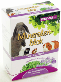 Mineralenblok met Luzerne (ook voor vogels!)