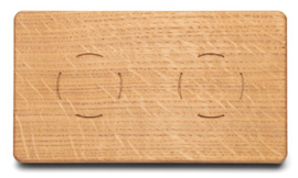 Eiken wandcontactdoos
