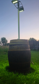 Eiken whisky vat met autonome verlichting