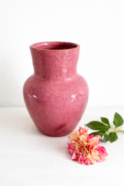 Donker roze vaas