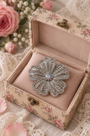 Broche Bria