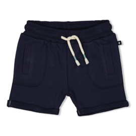 Feetje Short - The Good Life