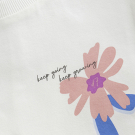 Daily7   T-shirt Flower Artwork