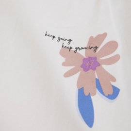Daily7   T-shirt Flower Artwork