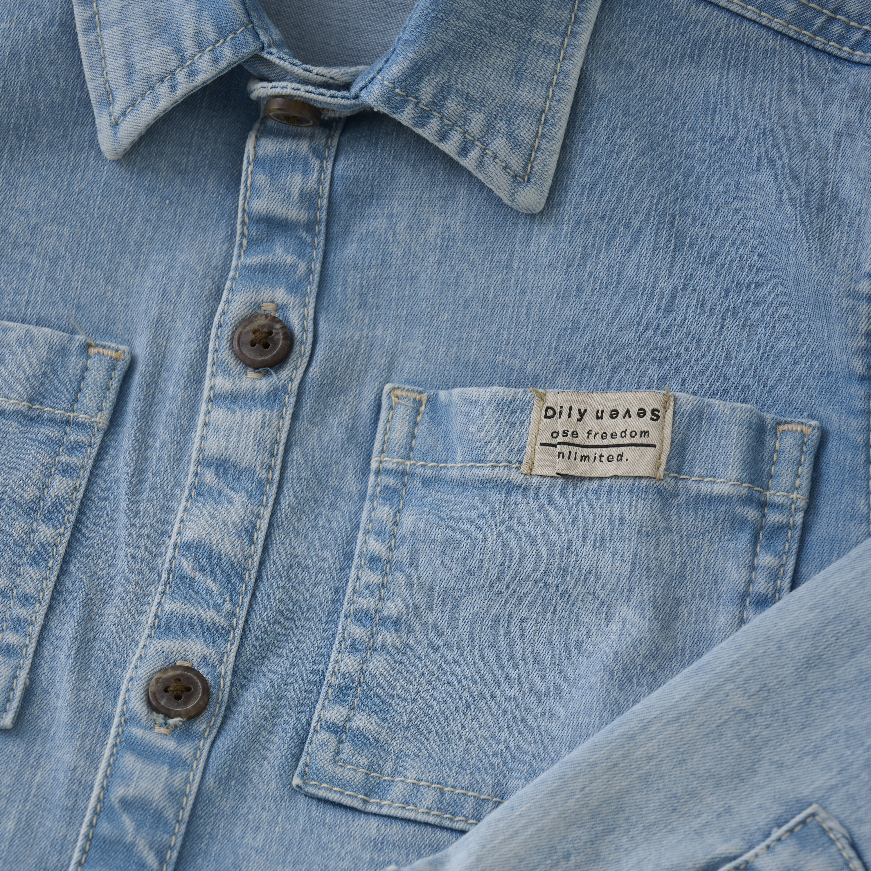 DAILY7   Denim Shirt Backprint