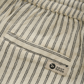 Daily7   Shorts Small Stripe
