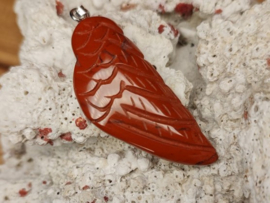 rode jaspis hanger vleugel