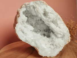 bergkristal geode helft