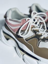 Sneaker spring