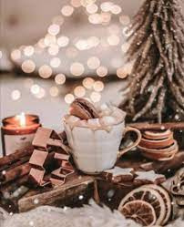 Cosy cashmere & winter musk
