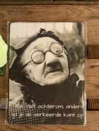 Nostalgisch Bordje 'Kijk niet achterom...'