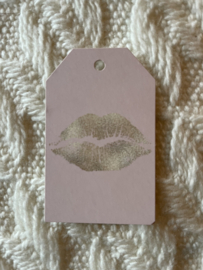 Kiss