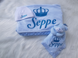 Blauw bolletjes deken, knuffeldoek, muts