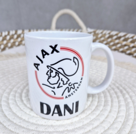 Mok Ajax naam