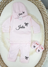 Pakje naam 4-delig strikje naam