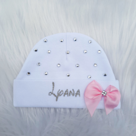 Muts naam, strik en strass