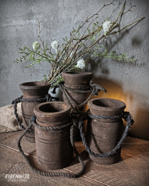 Oude Houten Nepalese Potjes