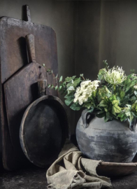 Tuinposter Grijze Pot Bloemen | Houten Lat