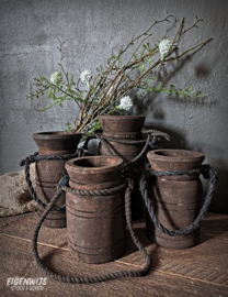 Oude Houten Nepalese Potjes