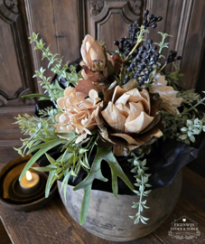 Boeket Lucie Old Creme