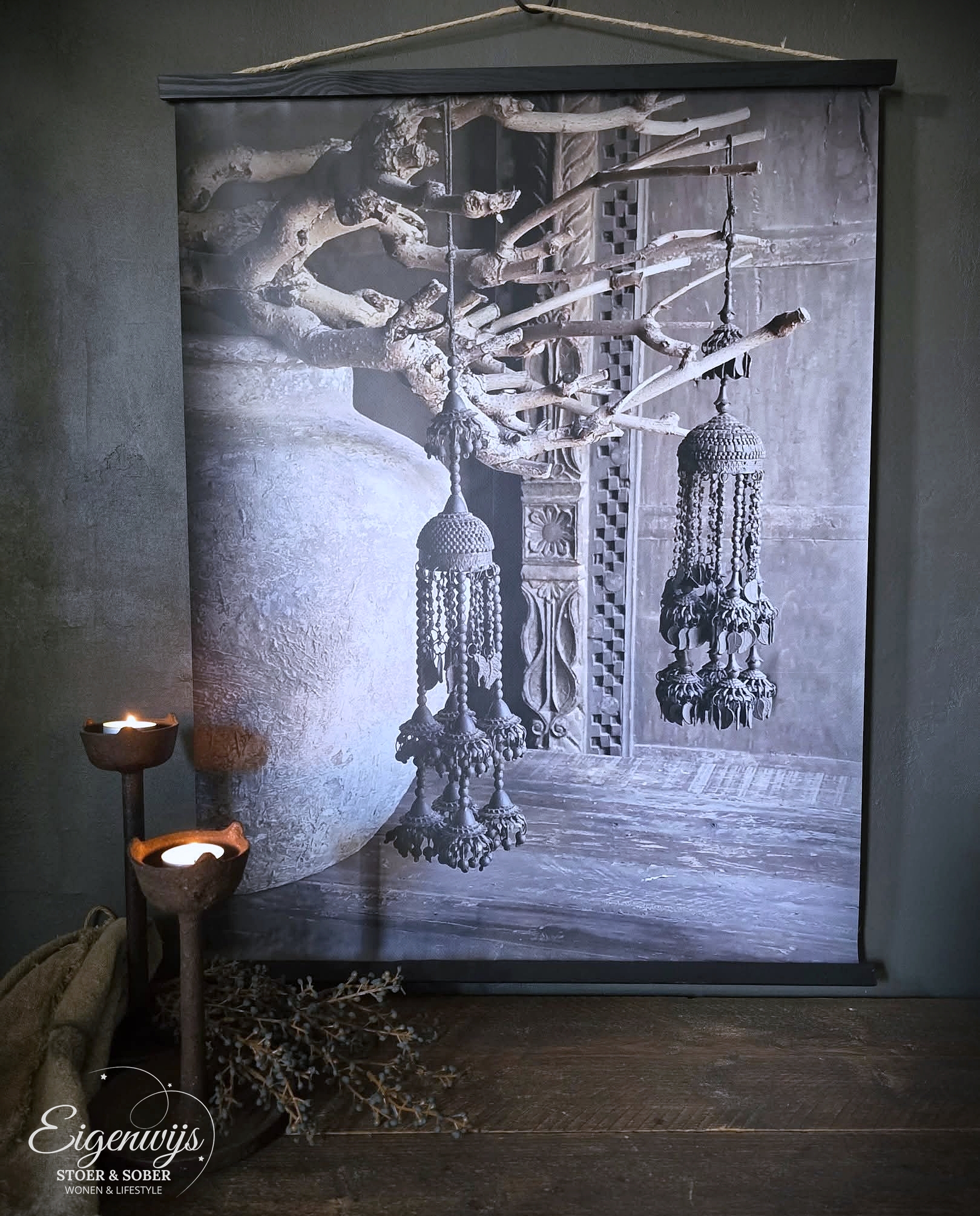 Tuinposter Kruik met Hangers | Houten Lat