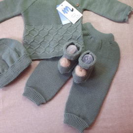 Driedelig babypakje kabelpatroon 9407X groen