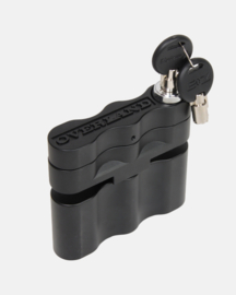 Ondersteuning nodig om de jerrycan aan de apparatuurdrager te bevestigen