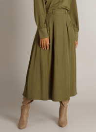 Ivy Beau Rok Harleen Green