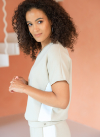 Ivy Beau top Vyenna Sand