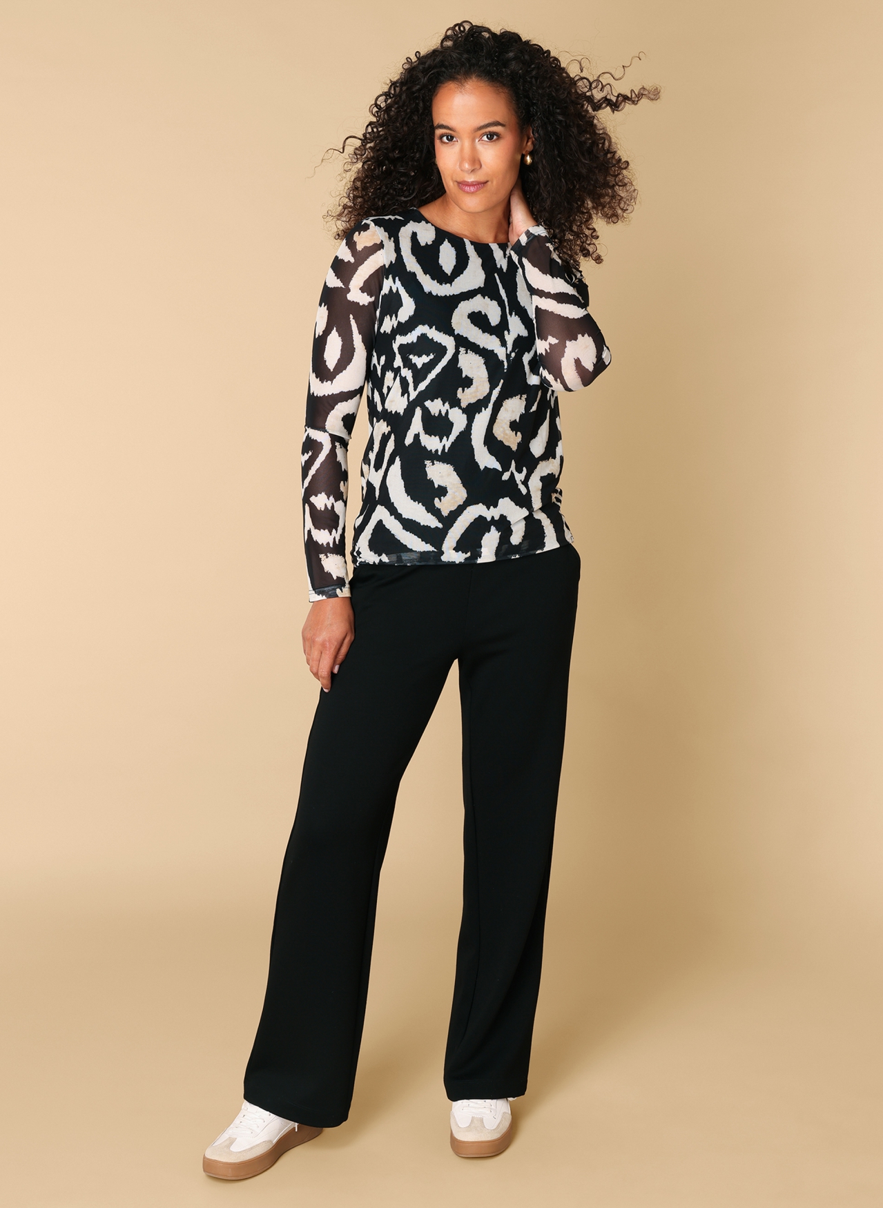 Ivy Beau top 4200628 Black multi