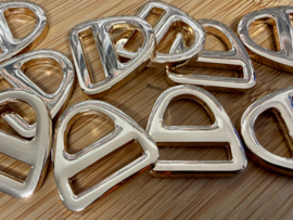 Outlet: Triangel D-ring goudkleur