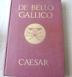 Commentarii de bello Gallico | Dr. P.K. Huibregtse | 1955 | 2de druk | J. B. Wolters |