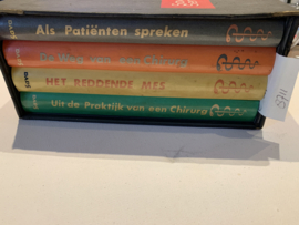 4 Delen! | Uit de praktijk van een mes | Het reddende mes | De weg van de Chirurg | Als Patiënten spreken | George Sava | Z.j. | 1e druk | Uitg.: Nederlandse Boekenclub |