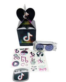 TikTok party box Oreo