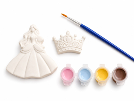 Prinsessen gipsfiguurtjes schilderen