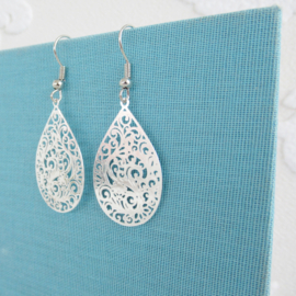 Zilverkleurige Boho oorbellen