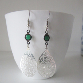 Zilverkleurige Boho oorbellen